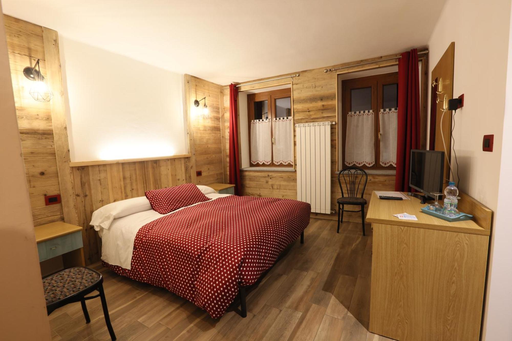 Hotel Sport Черезоле-Реале Экстерьер фото